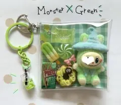 ガチャ詰めポーチ ♡11ラブブ　モンスター　緑　グリーン　ストラップ