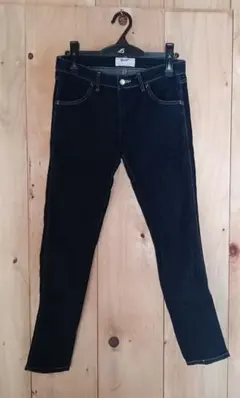 ダークブルー スキニーデニム
