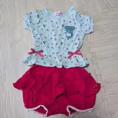 SWIMMER 水色フリルトップスと赤いショートパンツセット