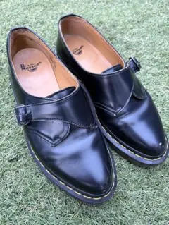 ストラップシューズ 革靴