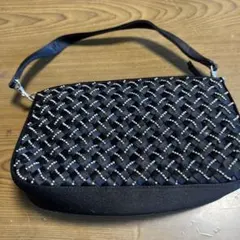 4℃ 黒 編み込みデザイン ハンドバッグのサムネイル