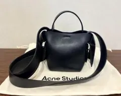 ⭐︎保存袋付きAcne Studios ムスビマイクロ ショルダーバッグ　ブラックのサムネイル