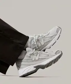 美品　New Balance U740GS2 23.5㌢グレー　ニューバランス