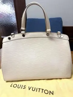 美品LOUIS VUITTON エピブレアレザー ハンドバッグ
