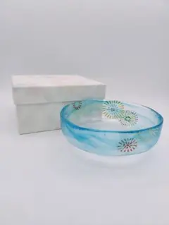 d507【新品・未使用】ガラス平茶碗（耐熱）水草に金魚達 小手鞠窯 茶道具 d507【新品・未使用】ガラス平茶碗（耐熱）水草に金魚達 小手鞠窯