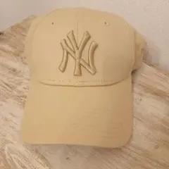 ニューエラ NY ヤンキース キャップ ベージュ