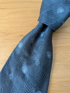 【新品同様】GIANNI VERSACE 黒ネクタイ