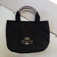 TOCCA トートバッグ ブラック ロゴ刺繍のサムネイル
