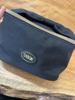 SABON ブラックポーチのサムネイル