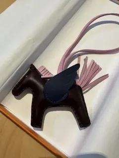 Item thumbnail for item 8d869266-b7cd-44b1-9f63-59e3bfc9c195