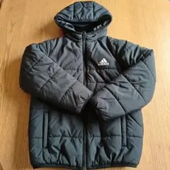 adidas フード付きキルティングジャケット 黒