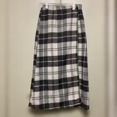 チェック柄ロングスカート