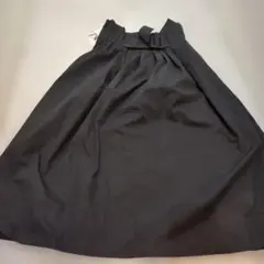 スカート　ZARA　ザラ　新品　 黒　春服