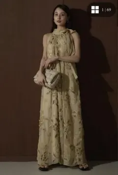 ANDREA & Co. エンブロイダリーシアーホルターワンピース