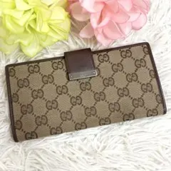 美品✨️グッチ 長財布 GGキャンバス × レザー ロゴプレート フラップ