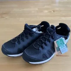 Coleman スニーカー