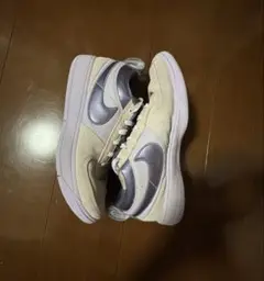 NIKEbook1