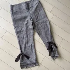 大処分　TO BE CHIC すそおリボンクロップドパンツ