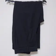 【匿名配送】UNIQLO　タックテーパードパンツ　Мサイズ　ダークグレー