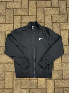 NIKE ナイロンジャケット ブルゾン ブラック 刺繍ロゴ