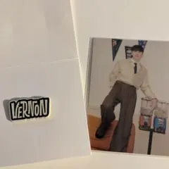 SEVENTEEN HOLIDAY バーノン　トレカ & ピンズセット