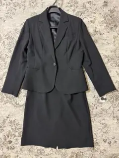 【新品タグ付き】ビジネススーツ　ブラック　シングルボタン　タイトスカート