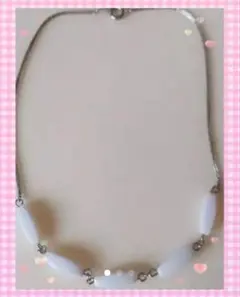 レトロ ネックレス 白のサムネイル