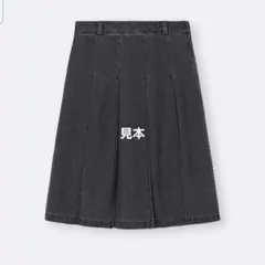ジーユー　オンライン特別商品　ライトデニムプリーツスカート