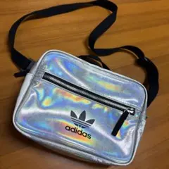 adidas ホログラム ショルダーバッグのサムネイル