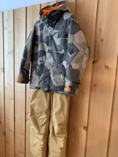 BURTON L.A.M.B. スノーボードウェア 上下セット 上M 下S - メルカリ