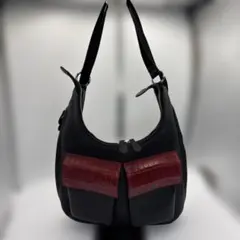 クロコダイル風ポケット付きショルダーバッグ