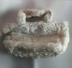 フェイクファー トートバッグ　バッグ　オフホワイト　新品