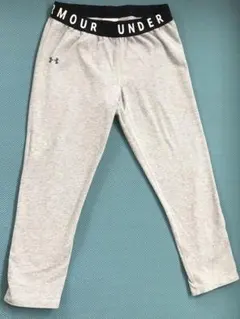 アンダーアーマー カプリトレーニング 7分丈ハーフパンツ MDジムウェア グレー