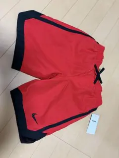 新品未使用 NIKE 水着 スイムショーツ レッド 140センチ
