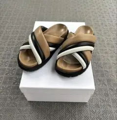 【着用一度のみ】ピエールアルディ チャンキーヒール サンダル 美品 着用一度のみ】ピエールアルディ チャンキーヒール サンダル 美品