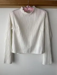 長袖トップス(リブ加工、オフホワイト)