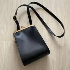 【美品】LIVE IN COMFORT　がま口ショルダーバッグ　ブラック