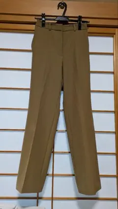 Mila Owen カーキ テーパードパンツ