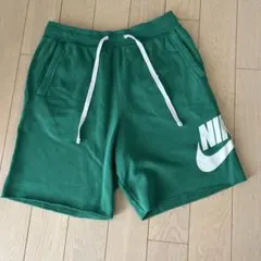 NIKE 緑色 ショートパンツ Lサイズ