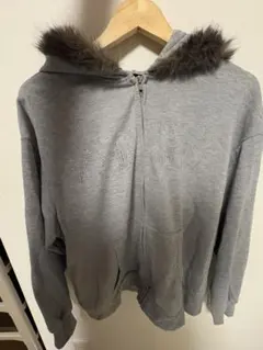 ファー付き ラインストーンパーカー グレー L