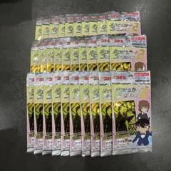 名探偵コナン　ホロピカカードコレクション2　 30個　まとめ売り　未開封