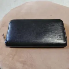 Louis Vuitton エピレザー ブラック長財布