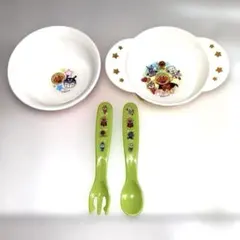 アンパンマン の食器セット (お皿2つ、スプーン、フォーク）
