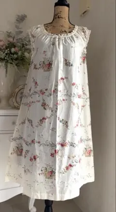 イクコIKUKO☆花柄ワンピースネグリジェ☆未使用タグ付き