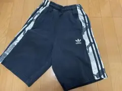 adidas ショートパンツ XS ブラック/カモフラージュ