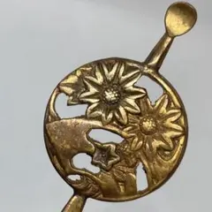 111014 アンティーク　金工　透彫　扇に流水桔梗　菊　金鍍金　平打　かんざし