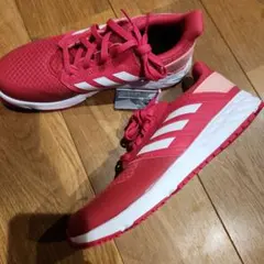 新品　アディダス　キッズ　スニーカー　23.5cm