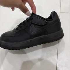 NIKE FORCE 1 キッズ スニーカー