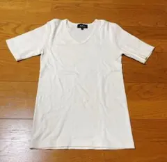 A.P.C. Vネック Tシャツ ホワイト Sサイズ　早い者勝ち！のサムネイル