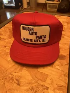 Houser Auto Parts レッドキャップ　USA製